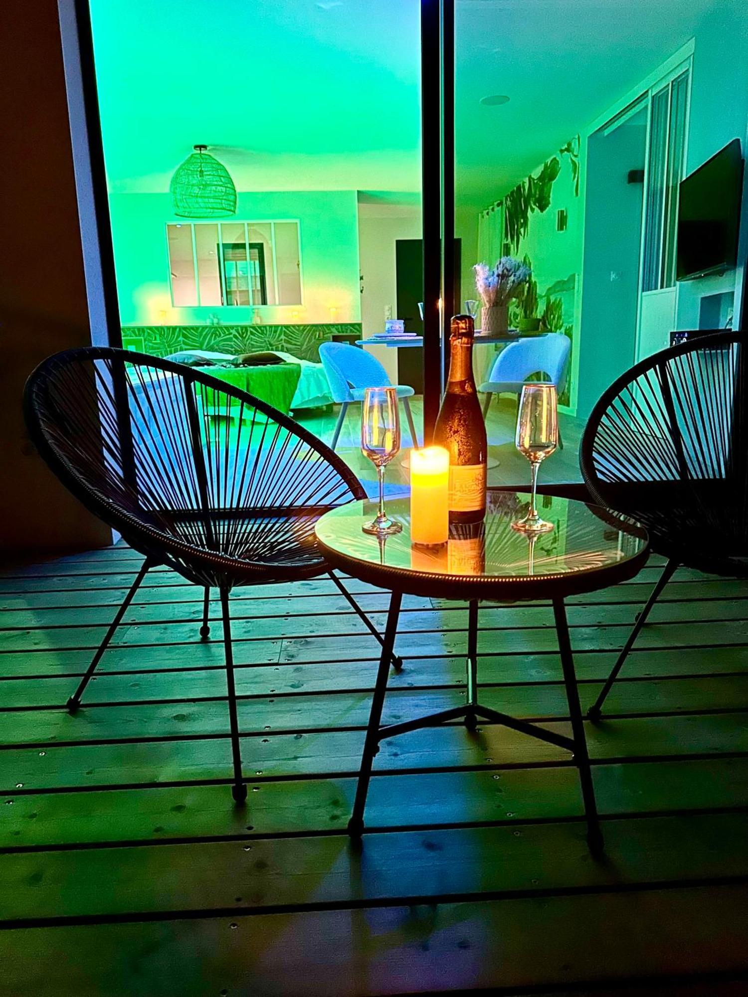 Les Suites Du Payre - Suite Romance Saint-Hilaire-de-Talmont Экстерьер фото